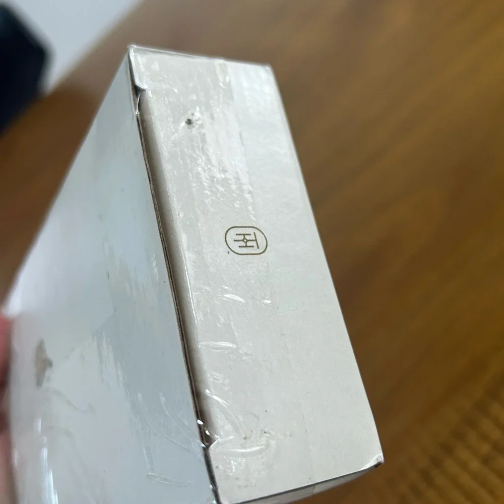 NWT Threshold Heart-Shaped Marble Place Card Holders